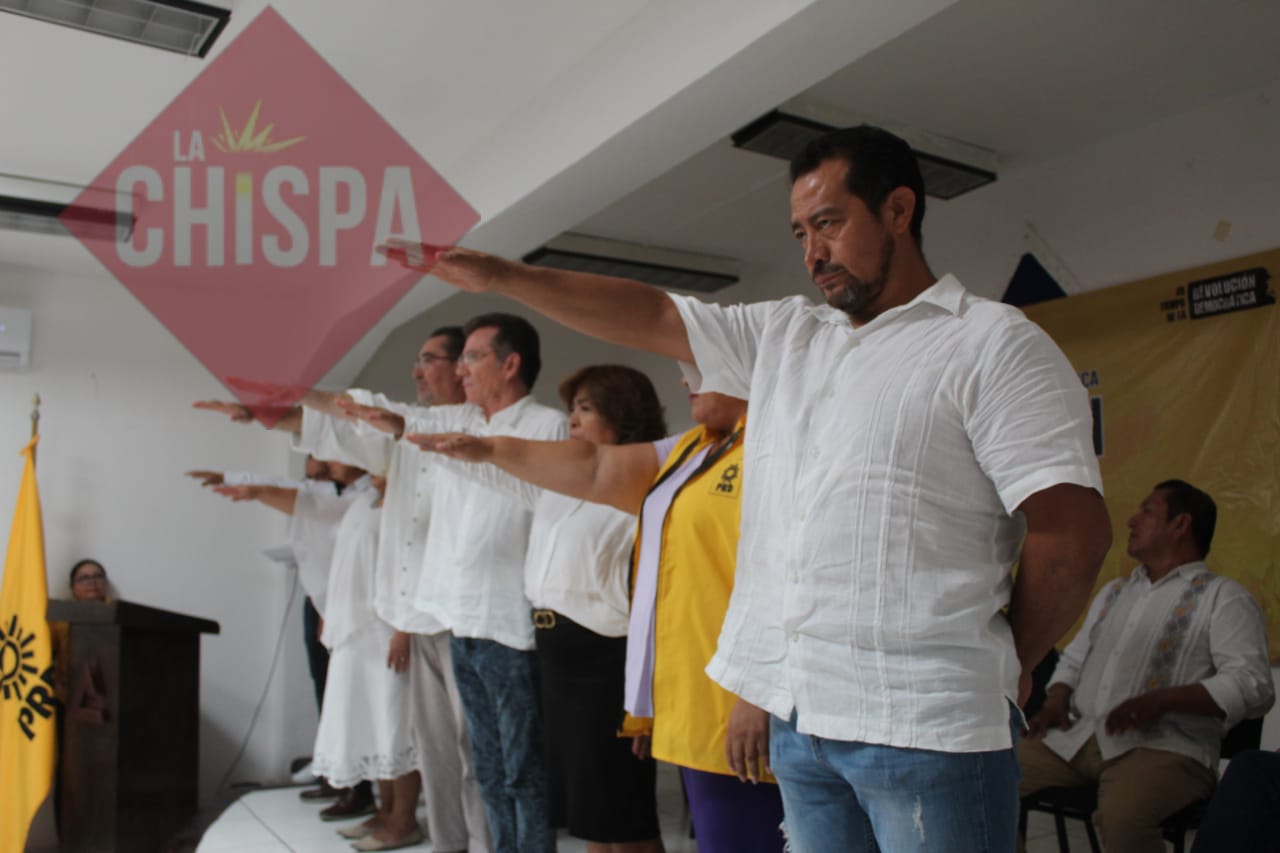 Toma Protesta la nueva directiva del PRD en el municipio del Carmen