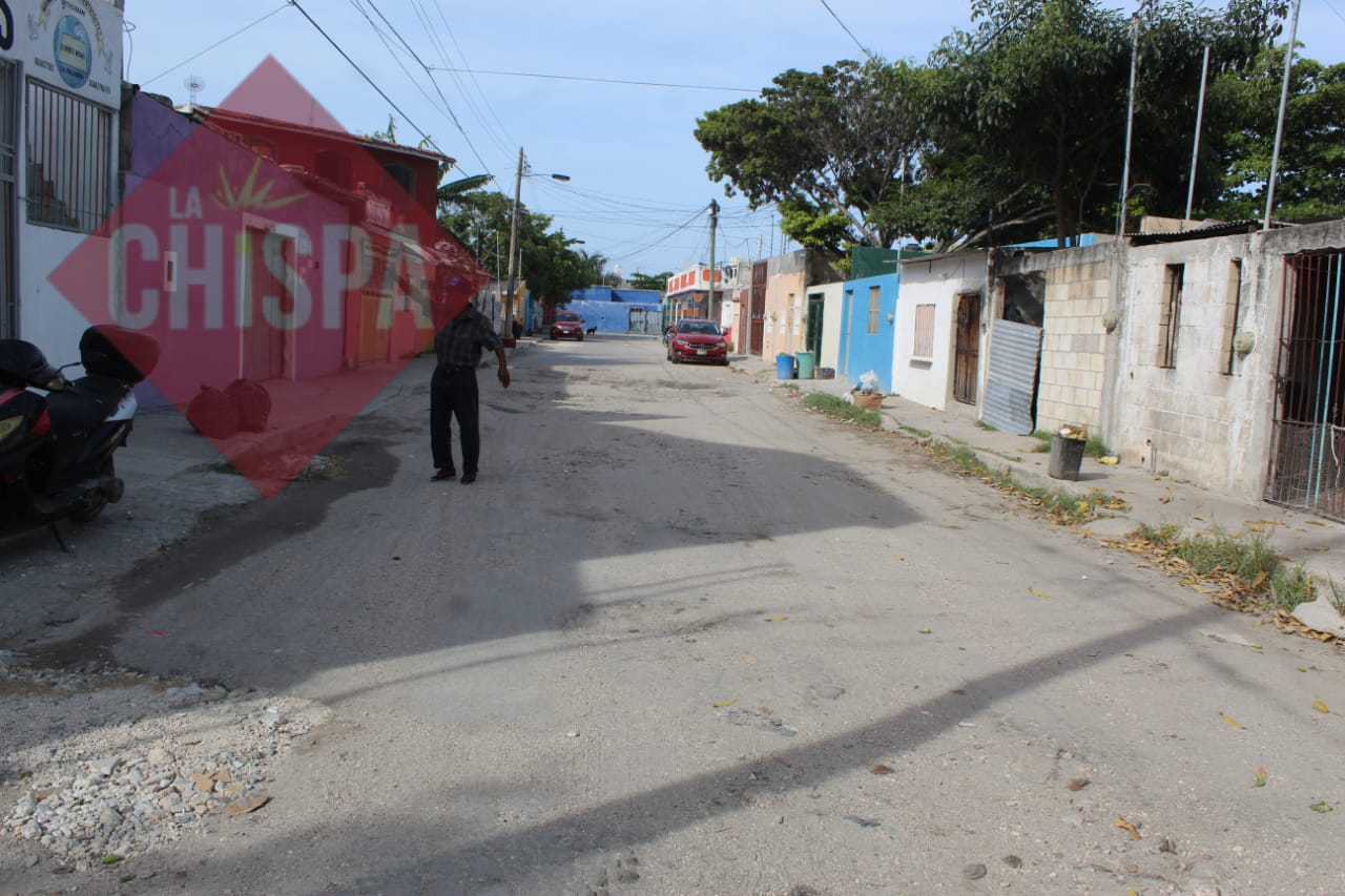 Denuncia deficiencia de servicios públicos en la colonia 23 de Julio