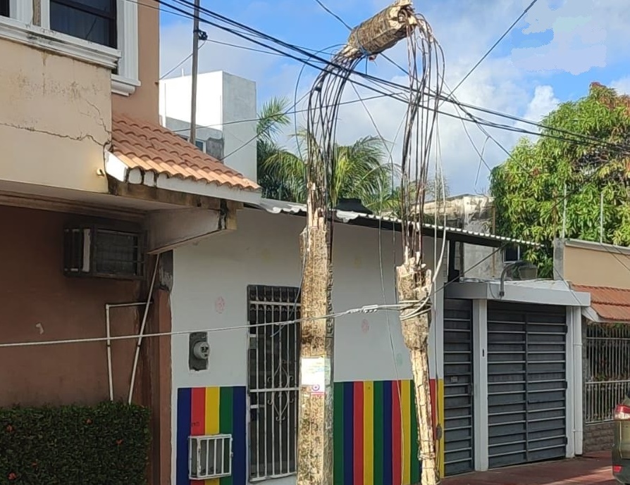 CFE brinda ineficiente servicio de energía eléctrica a familias carmelitas