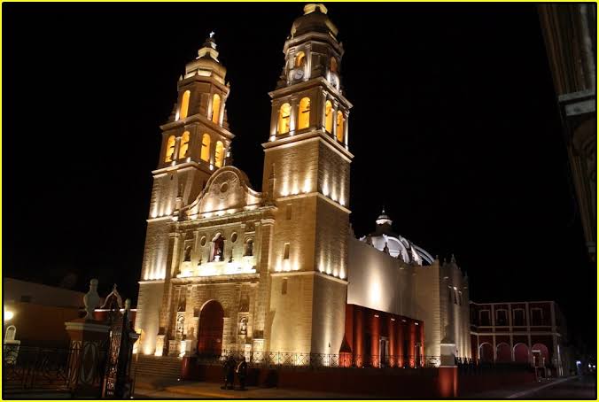 Catedral y Museo de Arte Sacro.