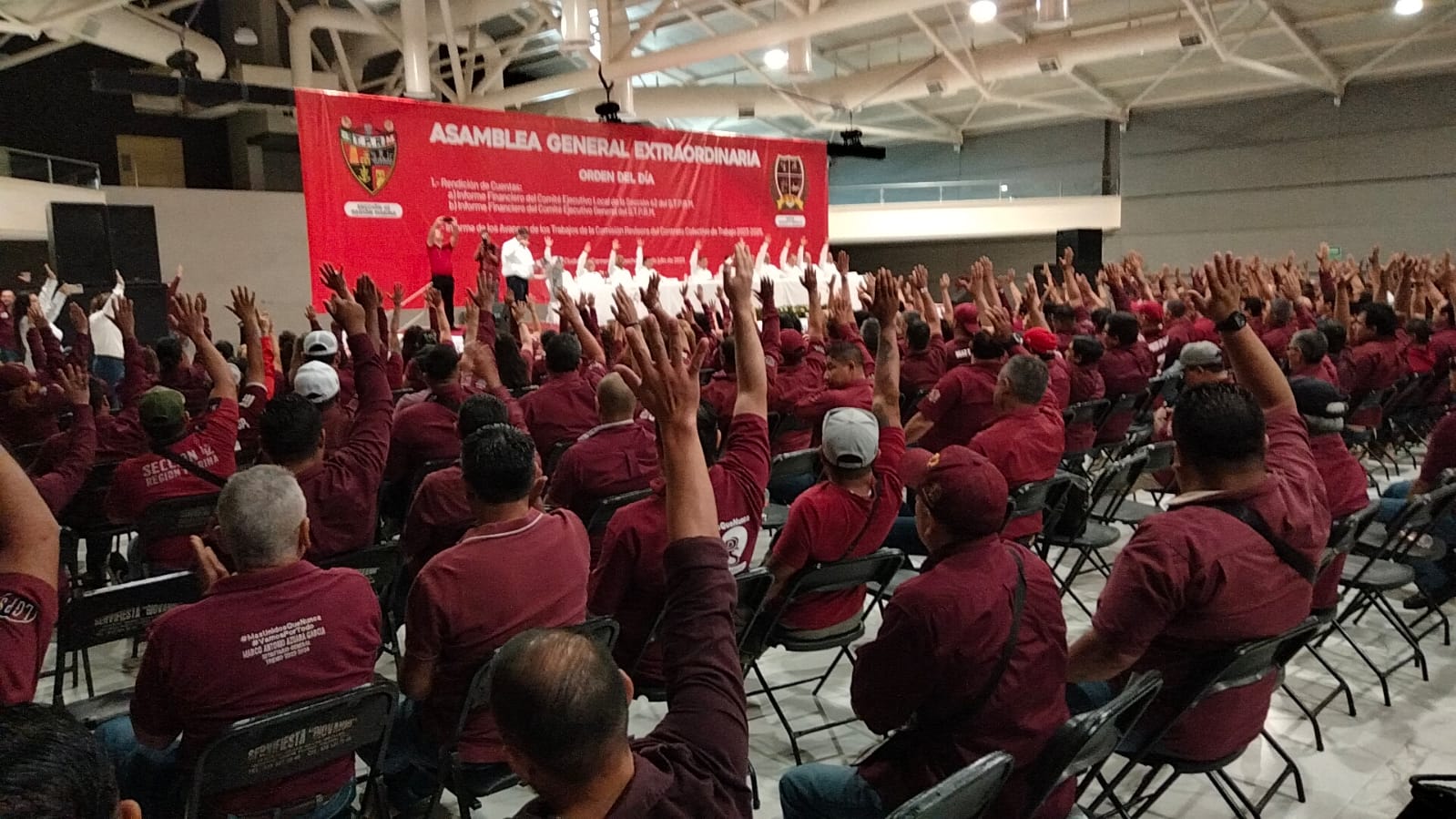 Trabajadores petroleros rechazan raquítico aumento salarial del 4.2% que PEMEX pretendía darles