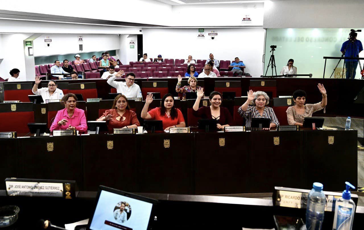 Diputados y regidores de MORENA del estado de Campeche sólo son levantadedos: Hernández Mateo