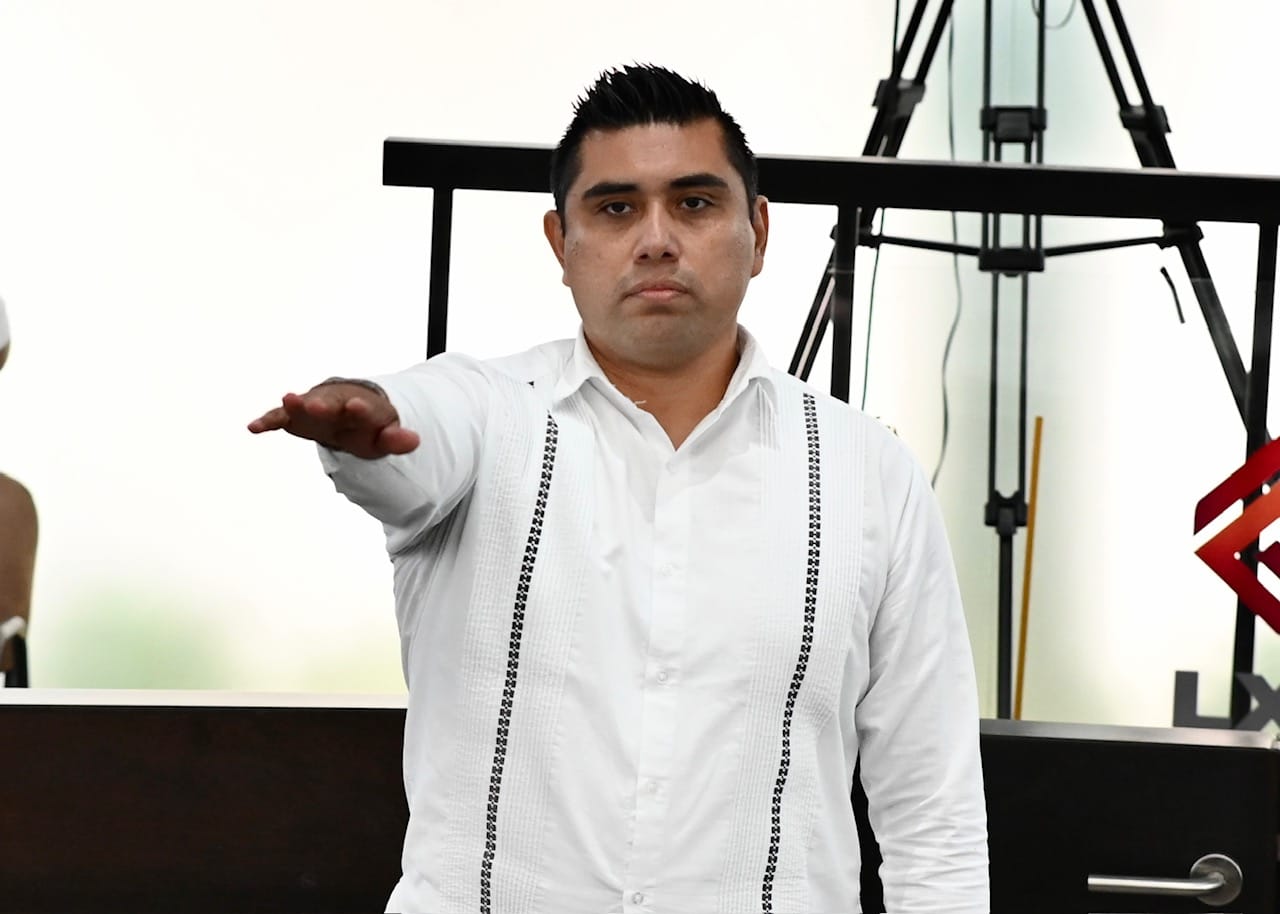 Congreso elije a William Pech