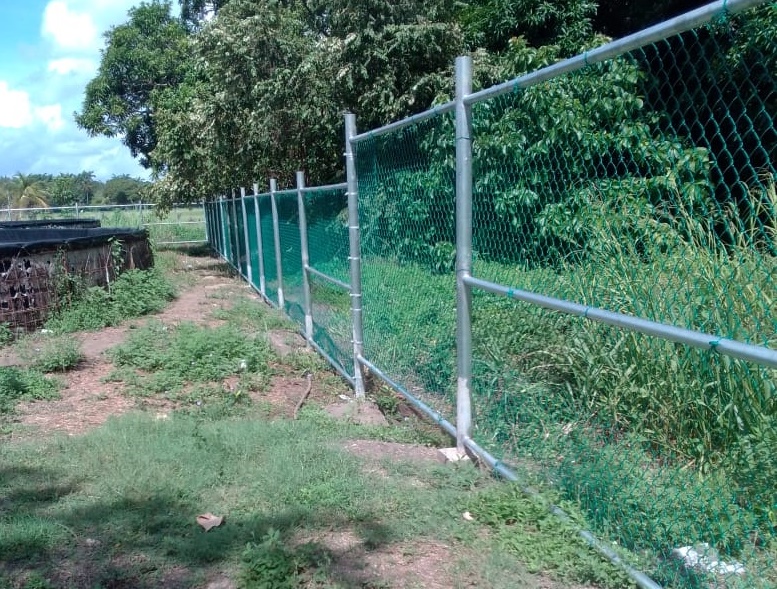 Corrupción provoca trabajos mal hechos de cercados a predios de acuacultura: En el municipio del Carmen