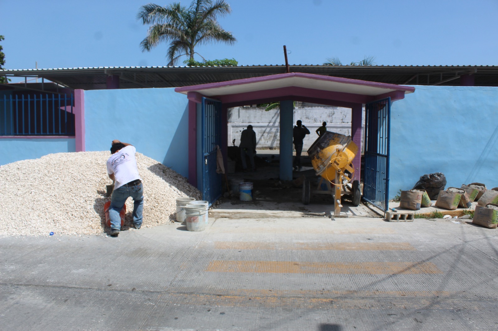 Obras equitativas piden agrupaciones obreras al edil carmelita, Pablo Gutiérrez Lazarus