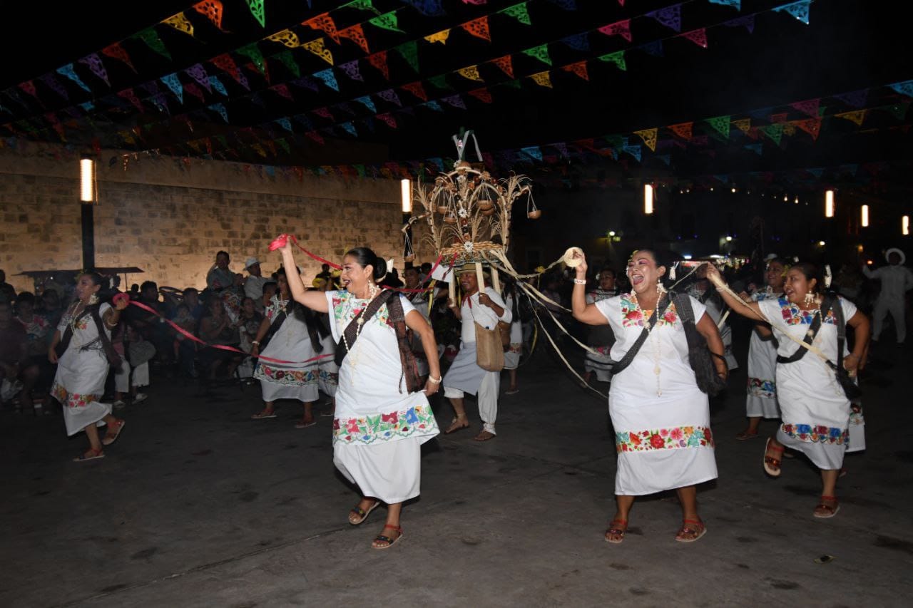 Miles de campechanos en la Vaquería
