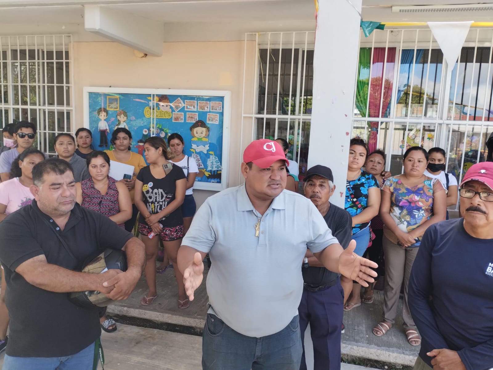 Advierten padres de familia