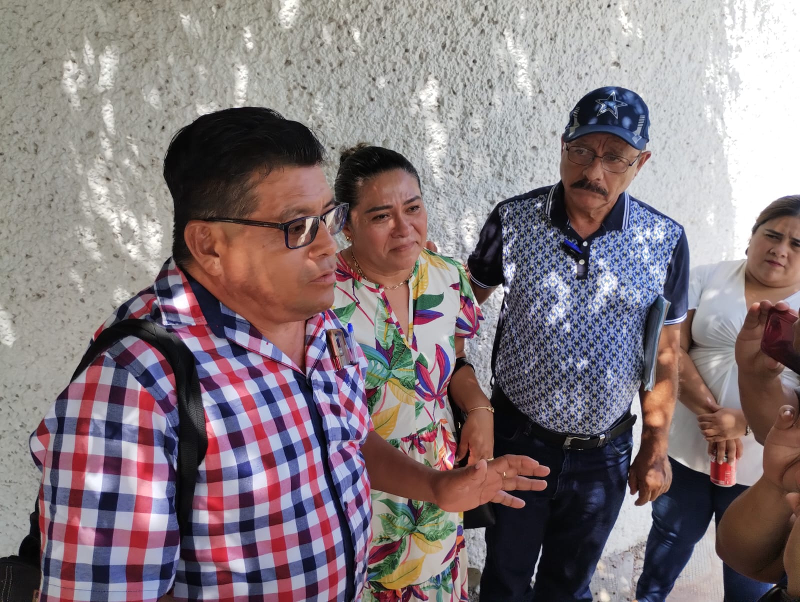 Familiares de joven desaparecido