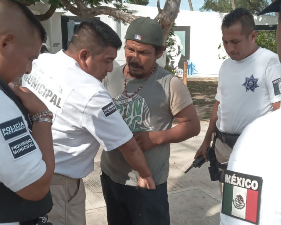 Detienen a profanadores de tumbas en Ciudad del Carmen