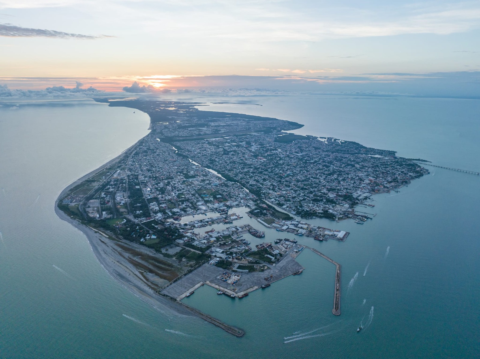 Controversia entre la CONANP y Ayuntamiento del Carmen
