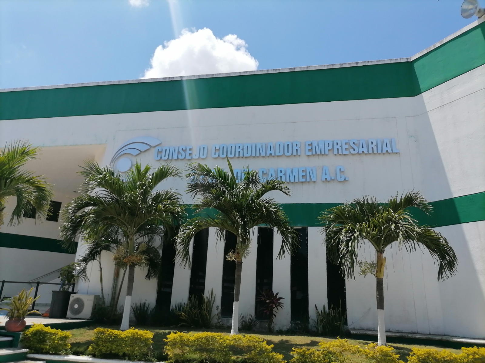 Empresarios dedicados más a la "grilla" que a promover el turismo