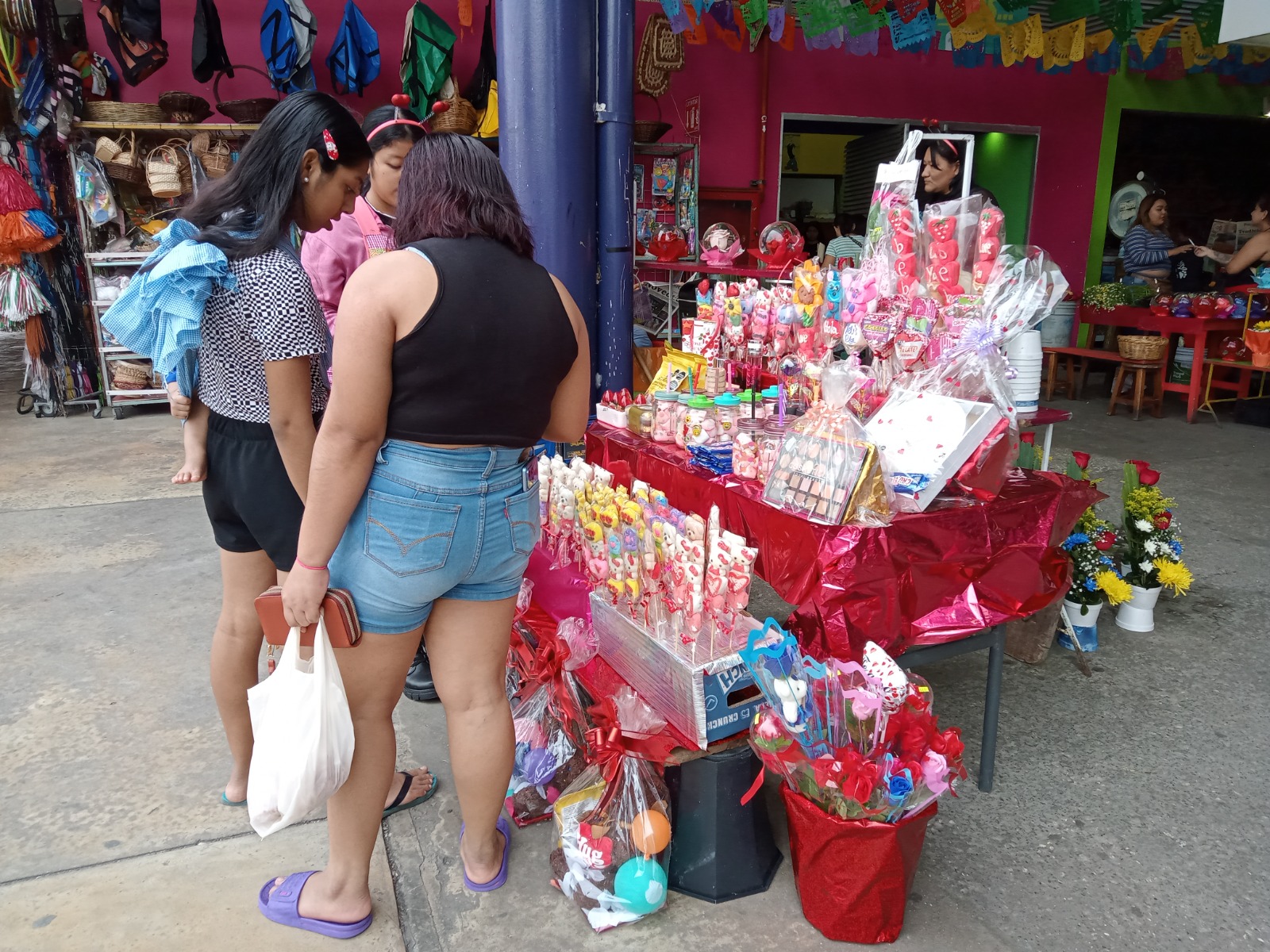 Mal tiempo podría afectar más a San Valentín