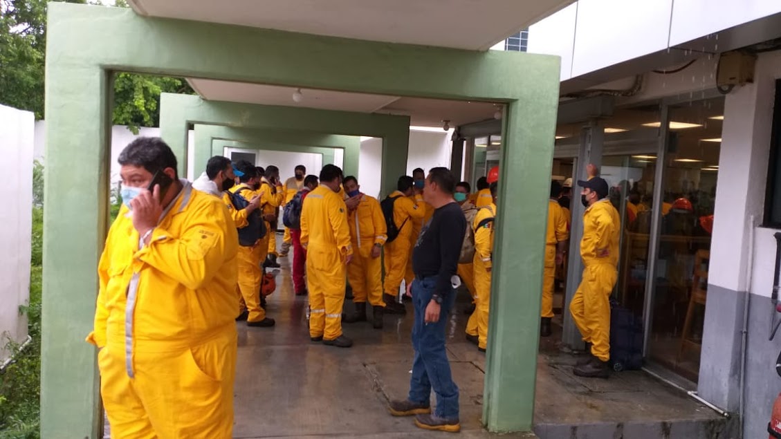 Dejan desamparadas a viudas de petroleros con las mutualistas