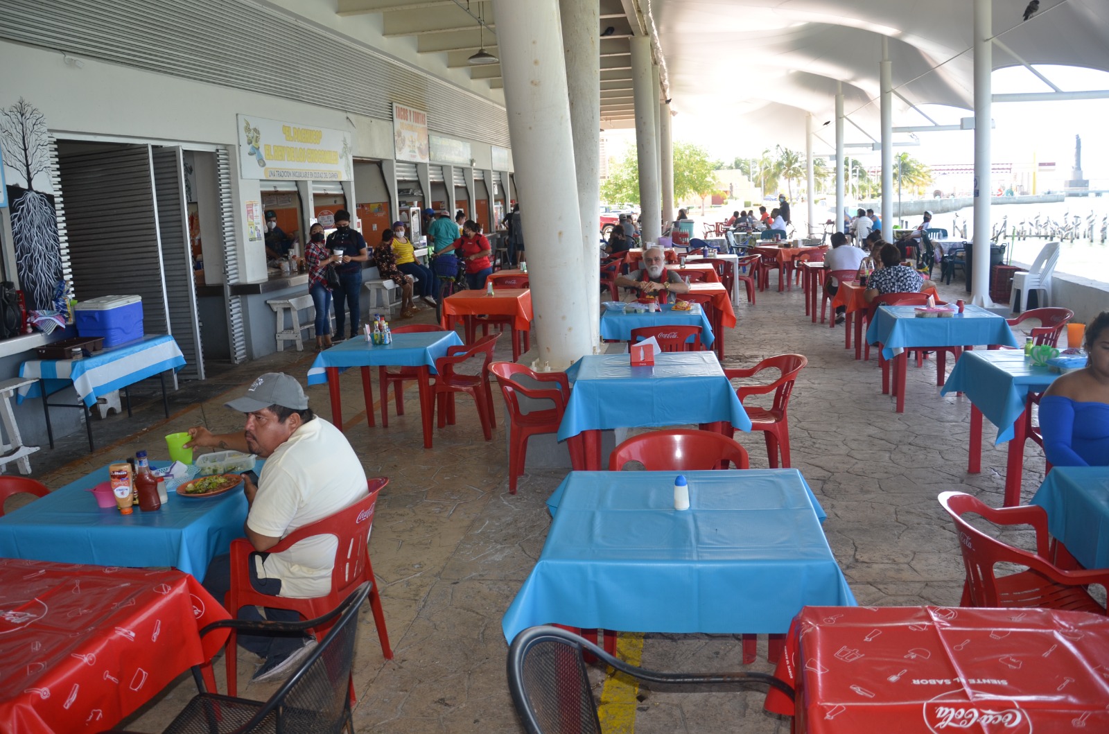 Falta de liquidez en Ciudad del Carmen afecta a todos los sectores