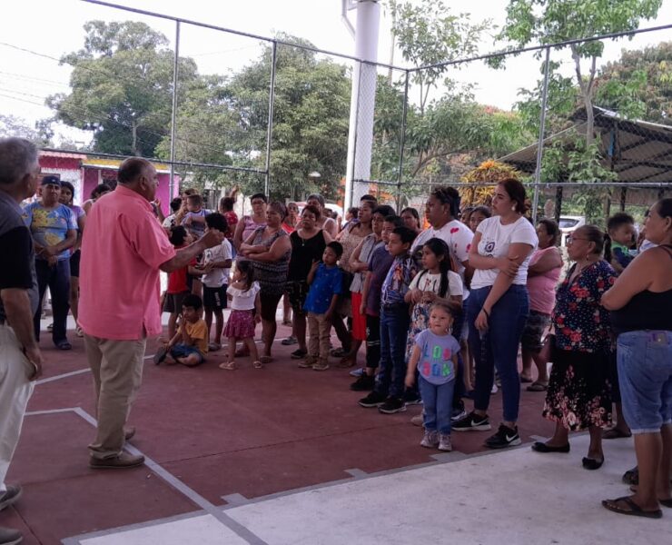 Ciudadanos inconformes con el gobierno municipal