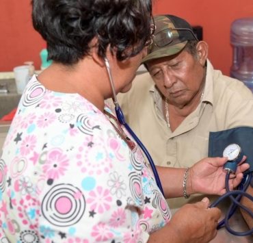Personas con hipertensión los que más sufren con la ola de calor