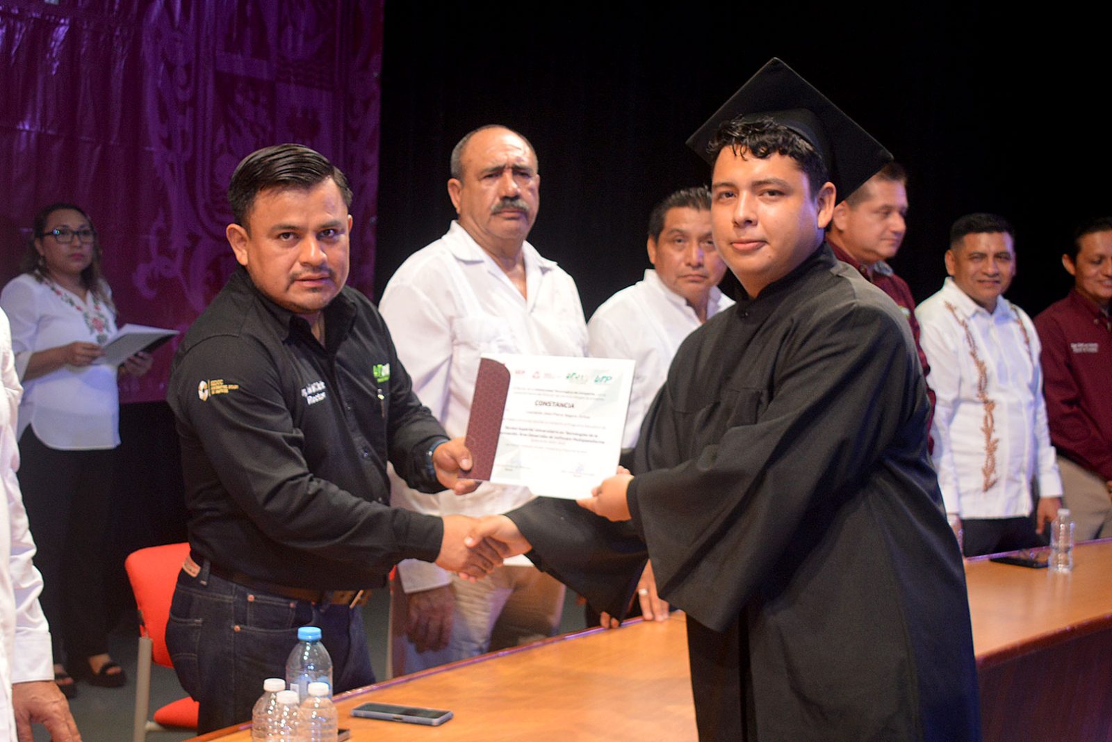 La UTCAM avanza con la entrega de títulos rezagados