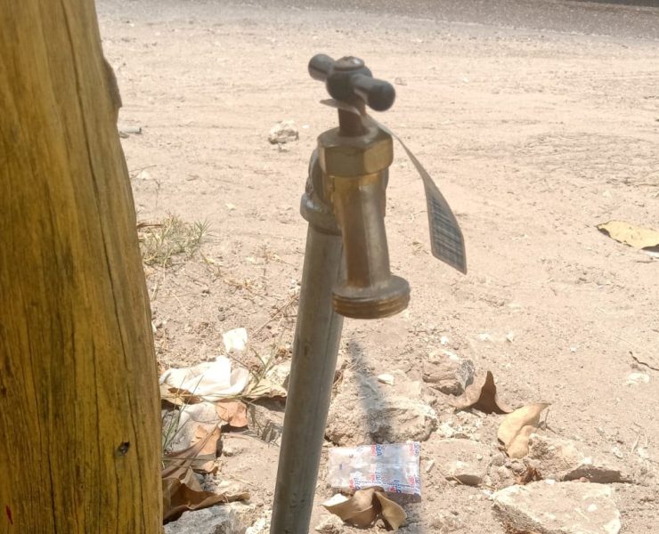 Familias de Atasta con sed