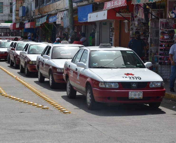 Taxistas de Ciudad del Carmen se sumarán a la marcha general en Campeche