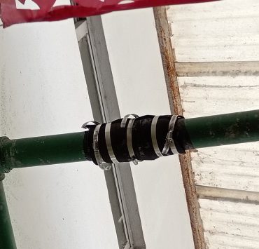 Fuga de agua en el mercado AFA