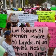 AMLO apoya a Layda, batea a los policías