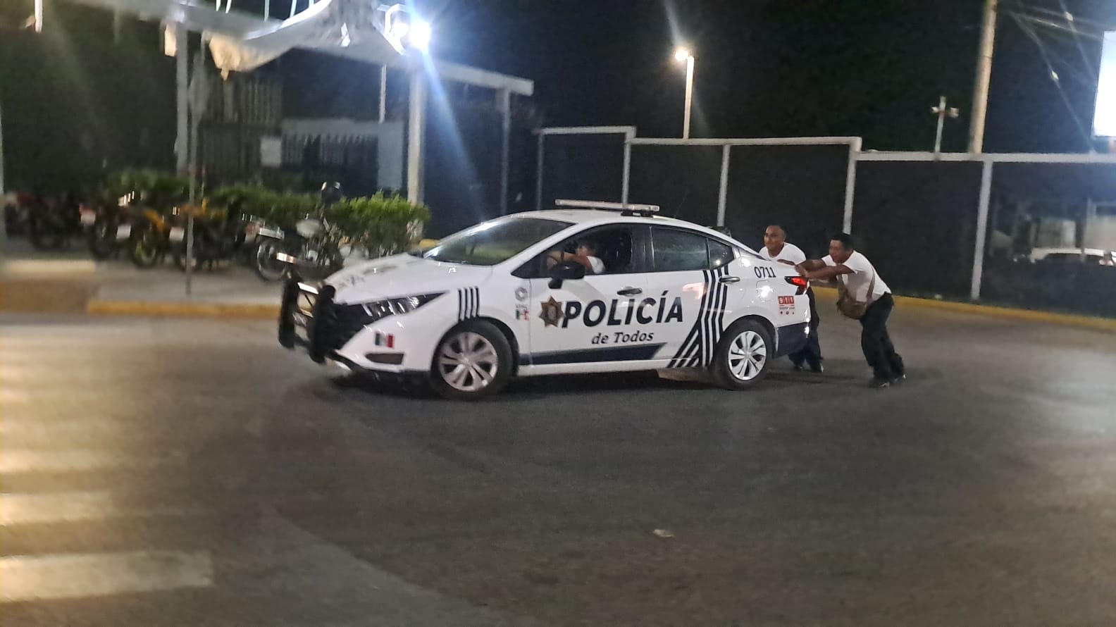 Layda asfixia a policías
