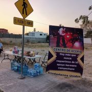 Ciudadanos recaudan víveres para policías