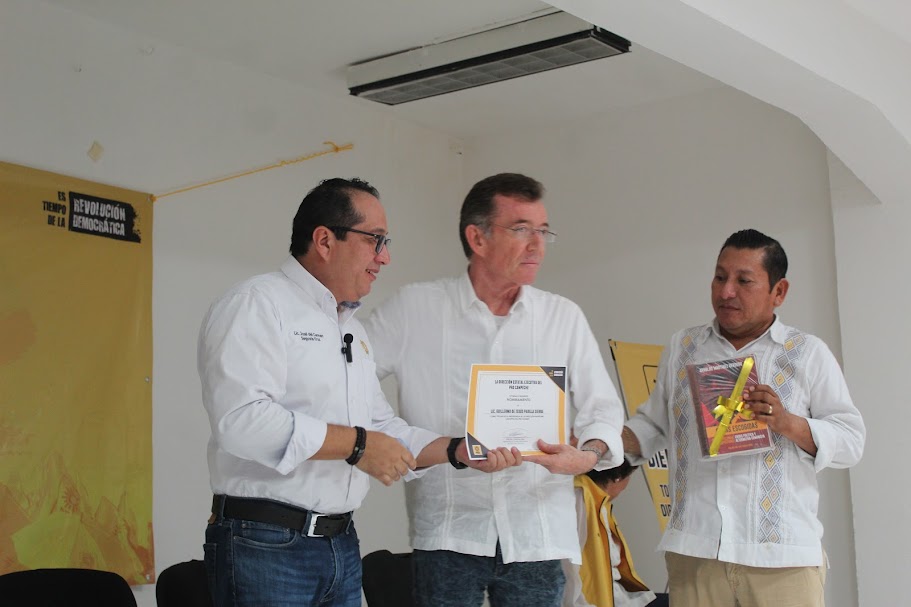 Padilla Sierra dejó el Comité Directivo Municipal del PRD de Ciudad del Carmen