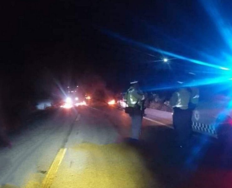 Bloqueo de carretera en San Antonio Cárdenas por más de 6 horas