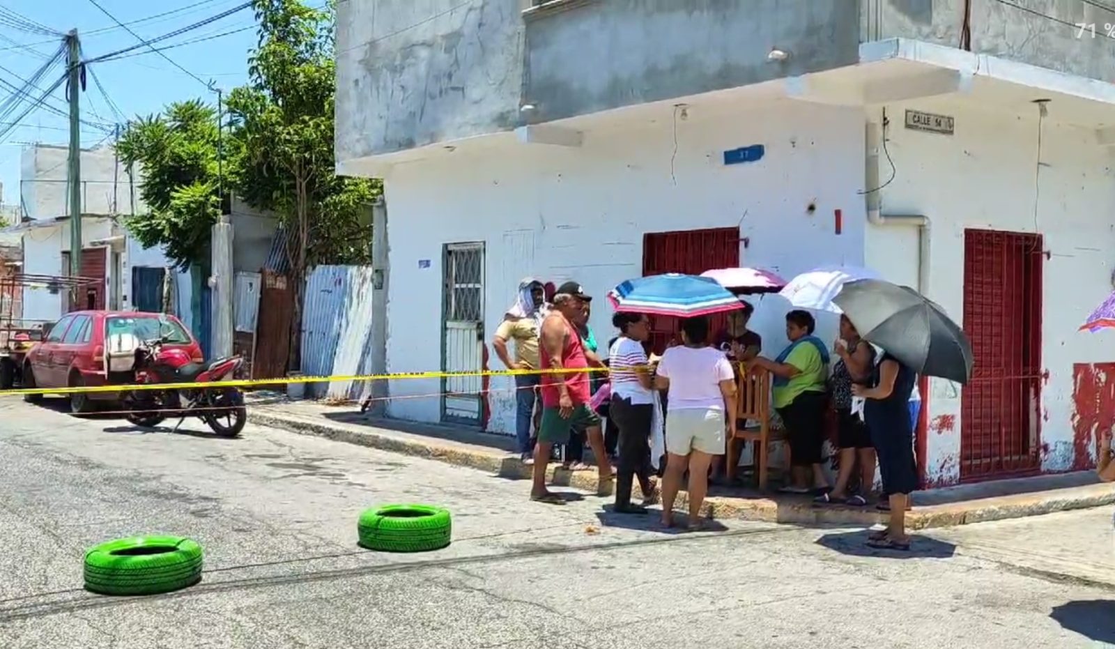 Tres días sin luz llevan los vecinos de la colonia Pérez Martínez