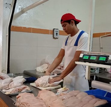 Comerciantes de pollos cifran expectativas para el 10 de mayo