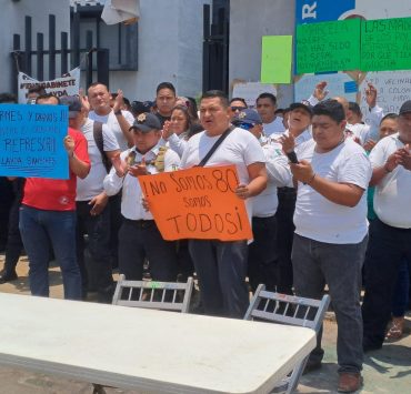 Continúan en su lucha