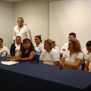 Se bajan de la contienda