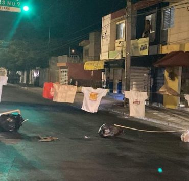 Vecinos cierran la Avenida Central