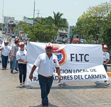 Con una marcha obreros de la CTM celebran el Día del Trabajo