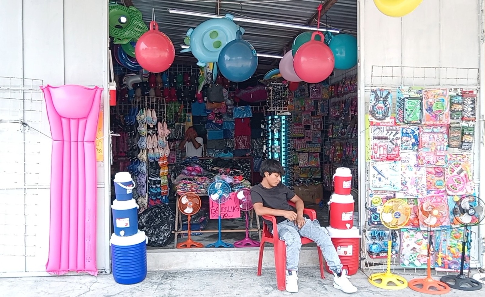 Desempleo afectó a comerciantes el pasado 10 de mayo