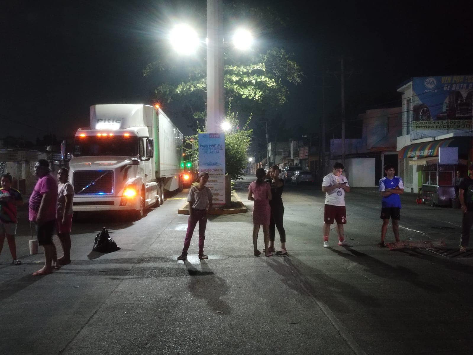 Solo con cierre de calles la CFE atiende el problema de apagones