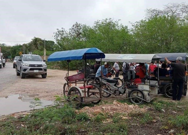 Vecinos de Hunxectamán bloquean carretera debido a falta de energía eléctrica