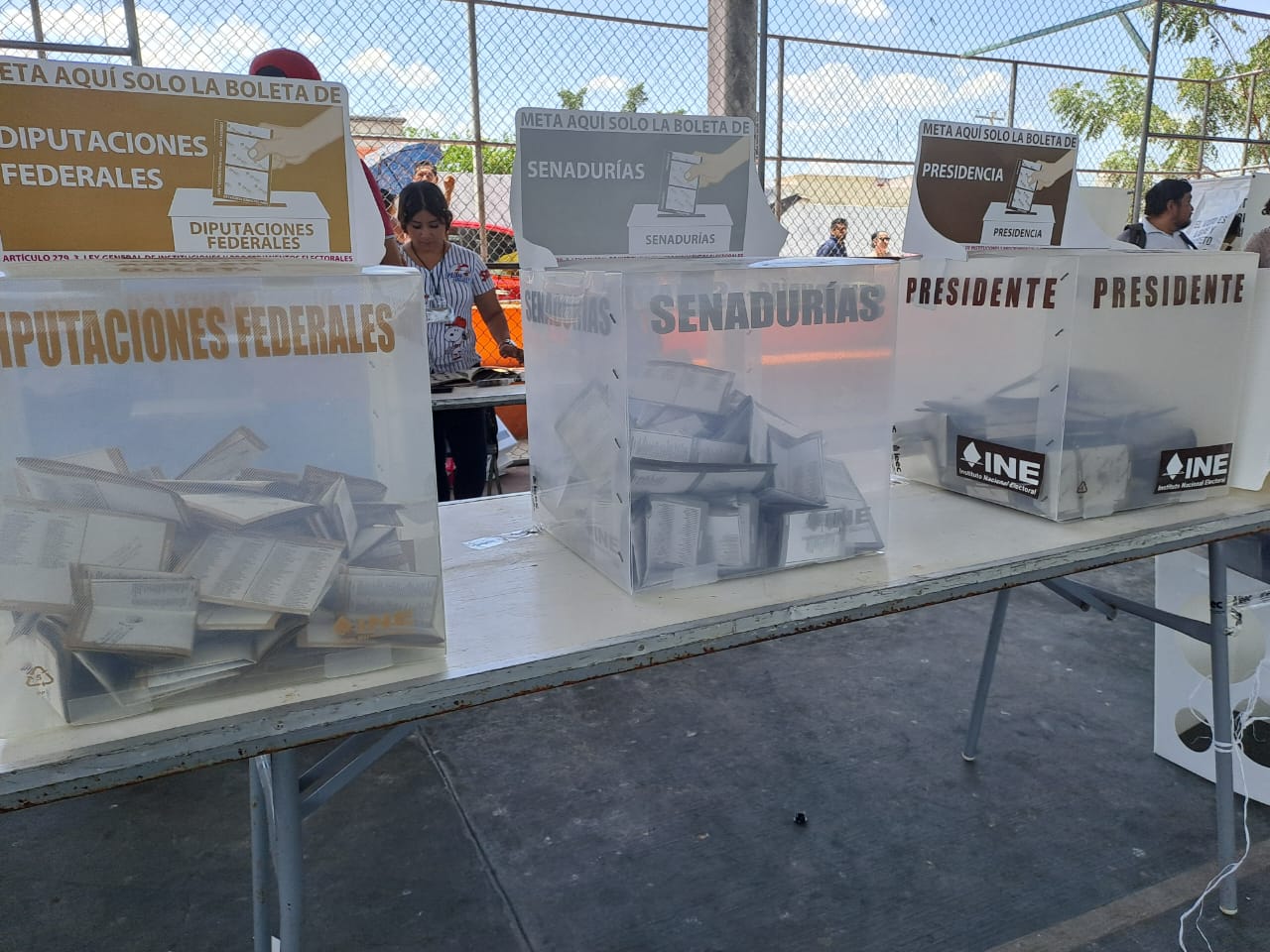 Con demoras de hasta dos