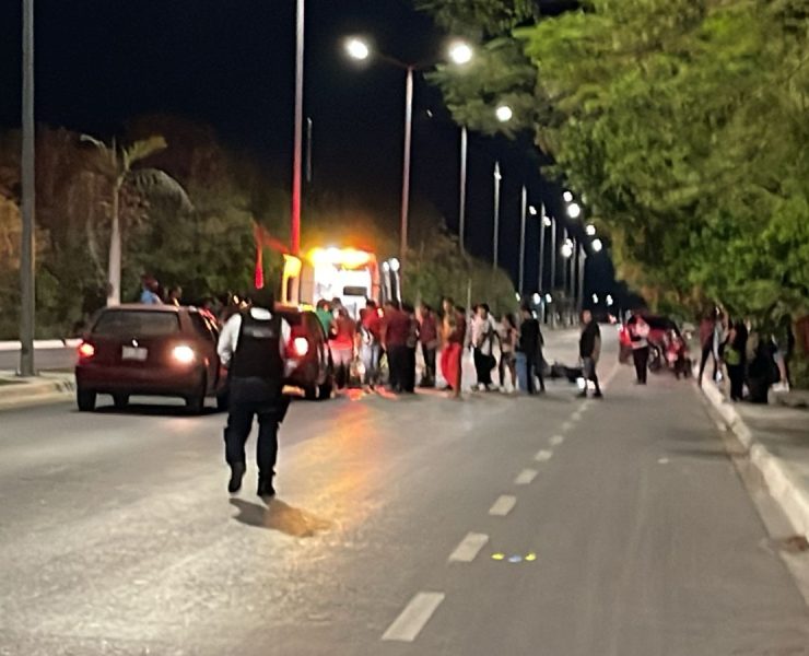Vehículo fantasma impacta a motociclistas