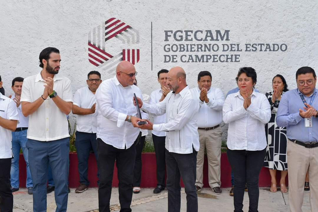 Fiscal de Campeche deja