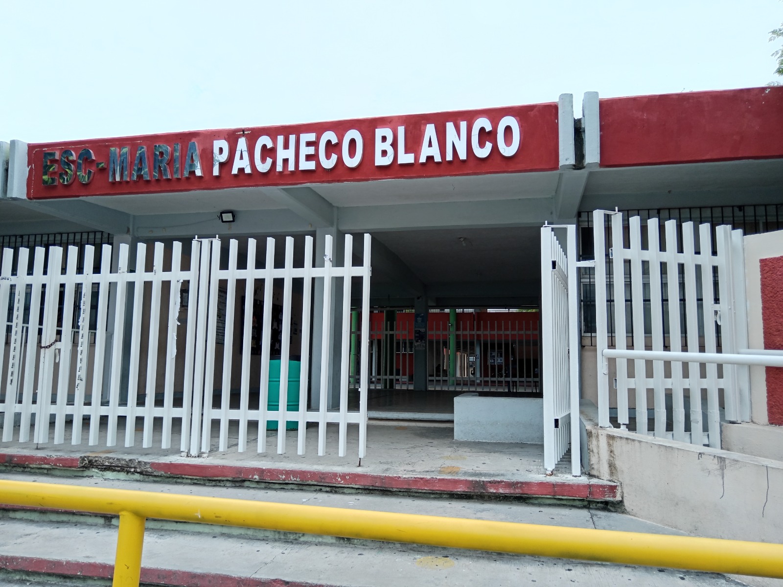 Escuela primaria Pacheco Blanco sin energía eléctrica