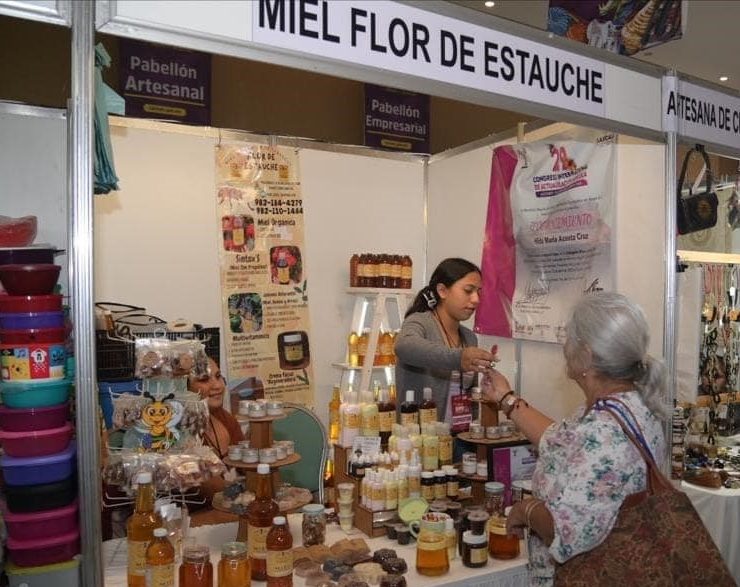 Expo Turística Artesanal en la Feria de Julio