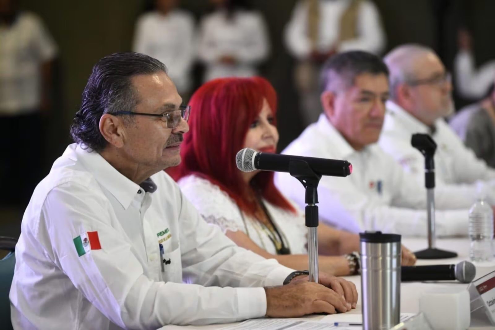 El Barzón se ofrece para asesorar al director general de Pemex