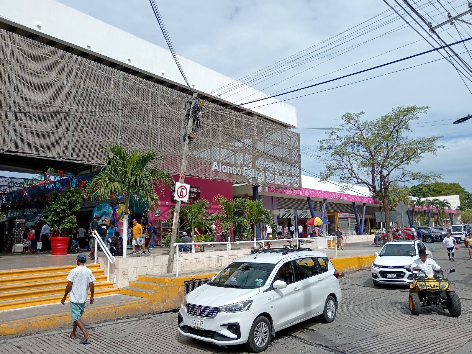 Mantenimiento al mercado AFA para recibir a visitantes