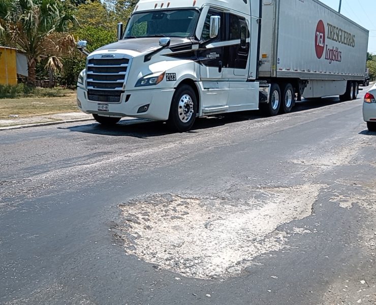 Ciudadanos pueden denunciar daños a sus vehículos causados por baches