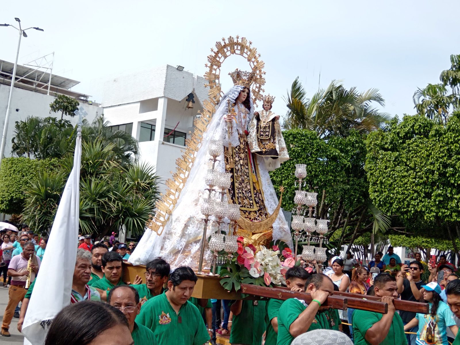 Domingo 28 de julio paseo de la Virgen del Carmen por tierra