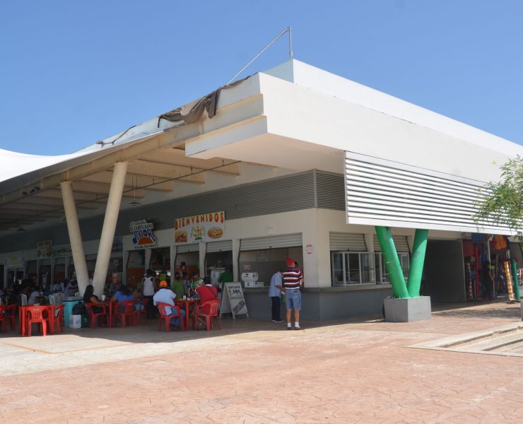 Sordo y ciego el director de Servicios Básicos