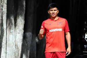 Jesús Gallardo, tampoco tiene asegurado su nombre, en la primera convocatoria de Javier Aguirre ya que hay competencia en la lateral izquierda.