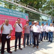 Manifestación de la UNTYPP contra Pemex